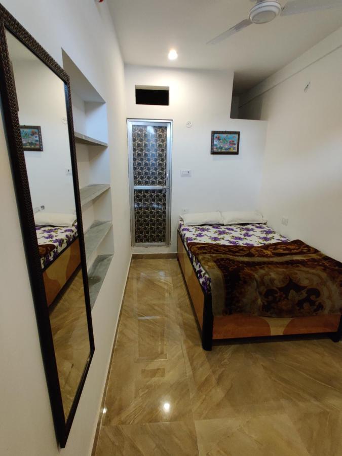 Varah Square Guest House Pushkar Exterior foto